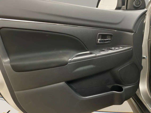 Used 2026 Mitsubishi Outlander Sport ES AWD/4WD image 15