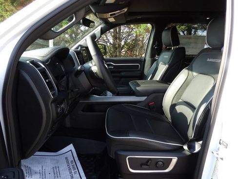 New 2026 RAM 1500 Laramie AWD/4WD image 16