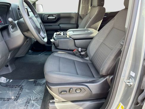 Used 2024 Chevrolet Silverado 1500 Custom Trail Boss AWD/4WD image 19