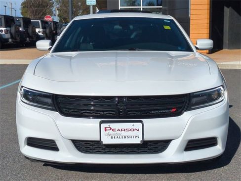 Used 2019 Dodge Charger SXT image 9