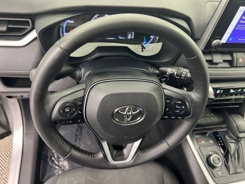 Used 2023 Toyota RAV4 XLE w/ Convenience Package AWD/4WD image 21