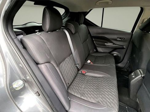 Used 2021 Nissan Kicks SV image 25