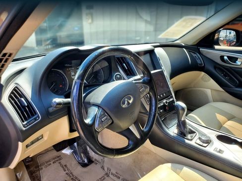 Used 2014 INFINITI Q50 Premium AWD/4WD image 10