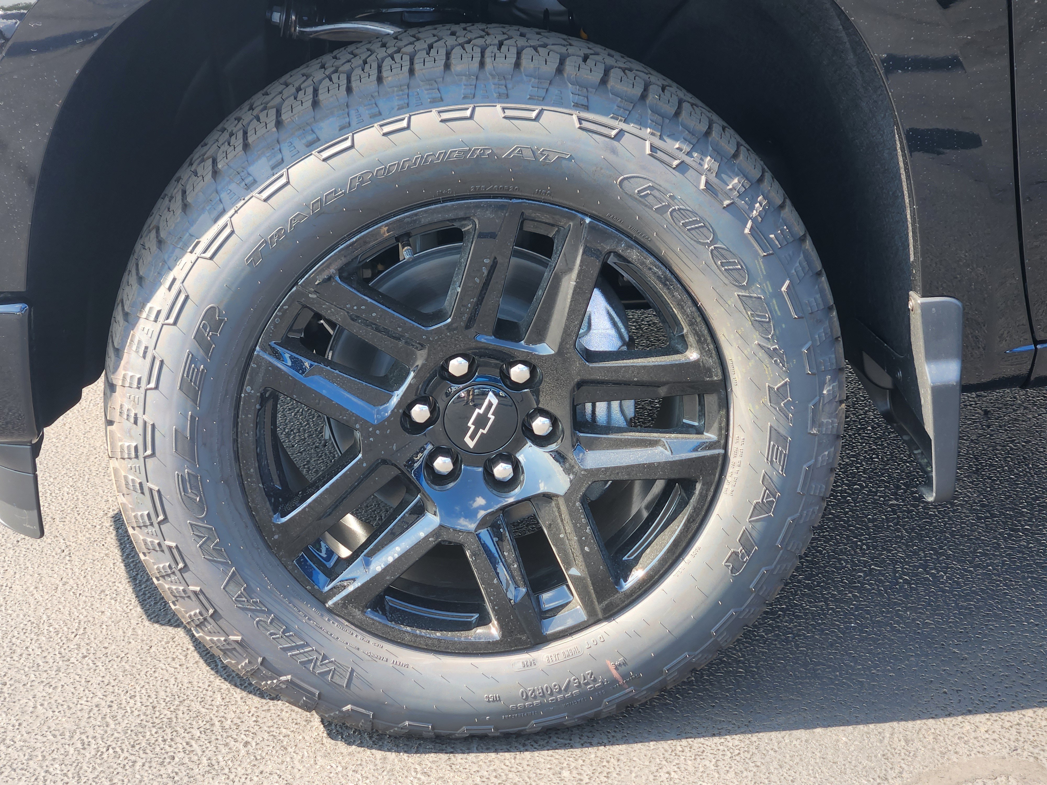 New 2026 Chevrolet Silverado 1500 RST w/ Z71 Off-Road Package AWD/4WD image 8