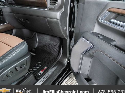 Used 2024 Chevrolet Silverado 2500 High Country w/ Technology Package AWD/4WD image 25