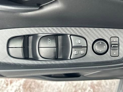 Used 2025 Nissan Sentra S image 12