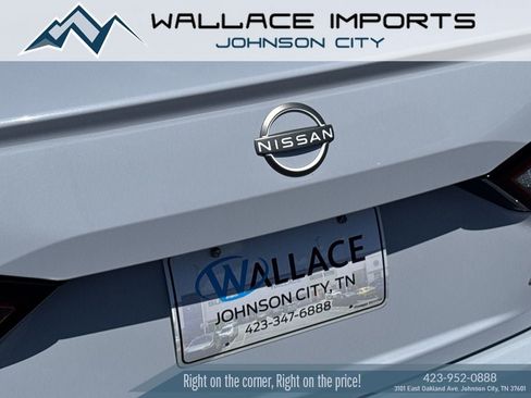 Used 2024 Nissan Altima 2.5 SR AWD/4WD image 10