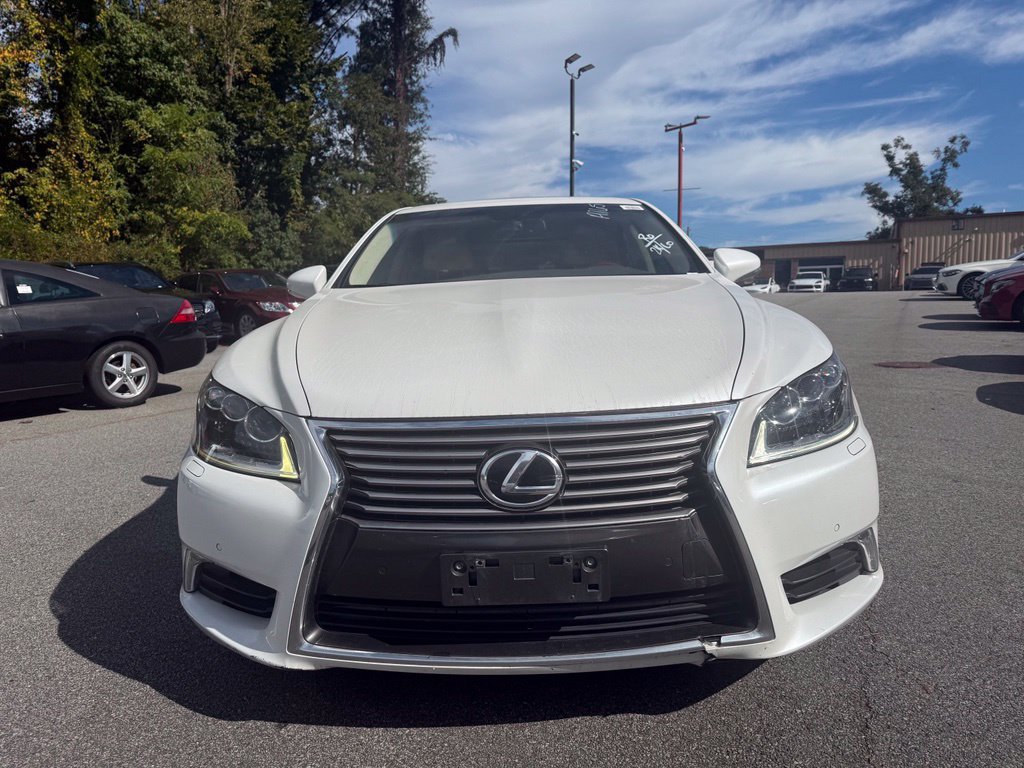 Used 2015 Lexus LS 460 L RWD image 3