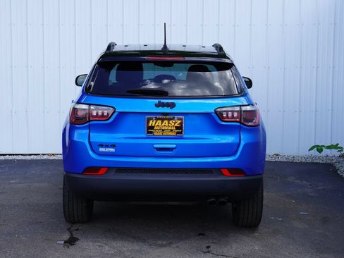 Used 2019 Jeep Compass Latitude AWD/4WD image 5