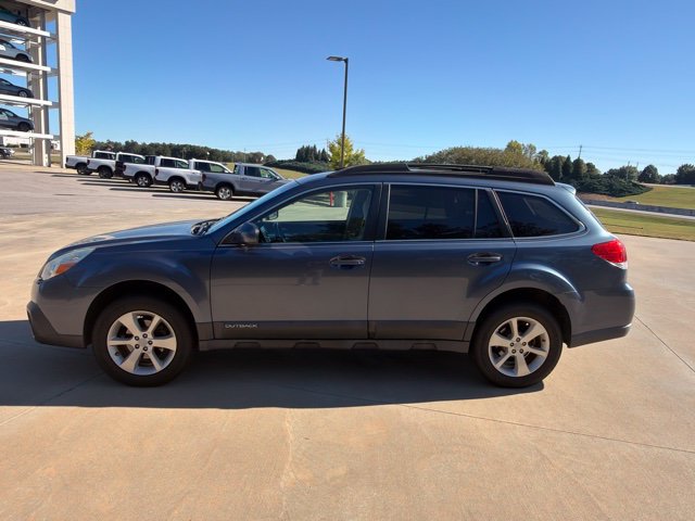 Used 2014 Subaru Outback 2.5i Premium AWD/4WD image 9