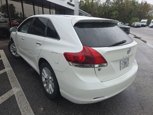Used 2014 Toyota Venza XLE w/ XLE Premium Package image 3