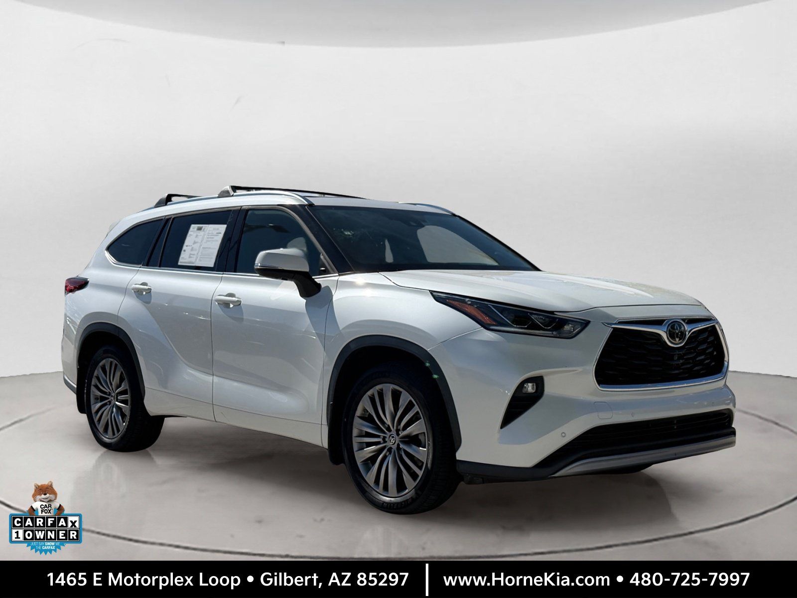 Used 2021 Toyota Highlander Platinum AWD/4WD image 1