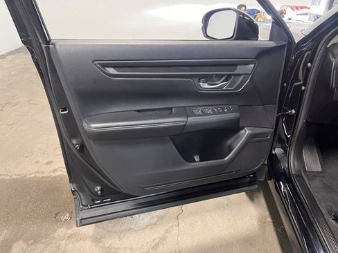 Used 2025 Honda CR-V EX image 25