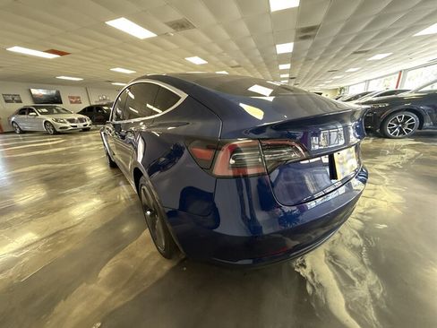 Used 2018 Tesla Model 3 Mid Range RWD image 6