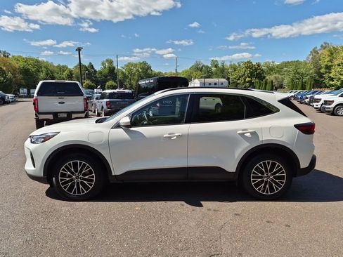 Certified 2023 Ford Escape SE FWD image 6