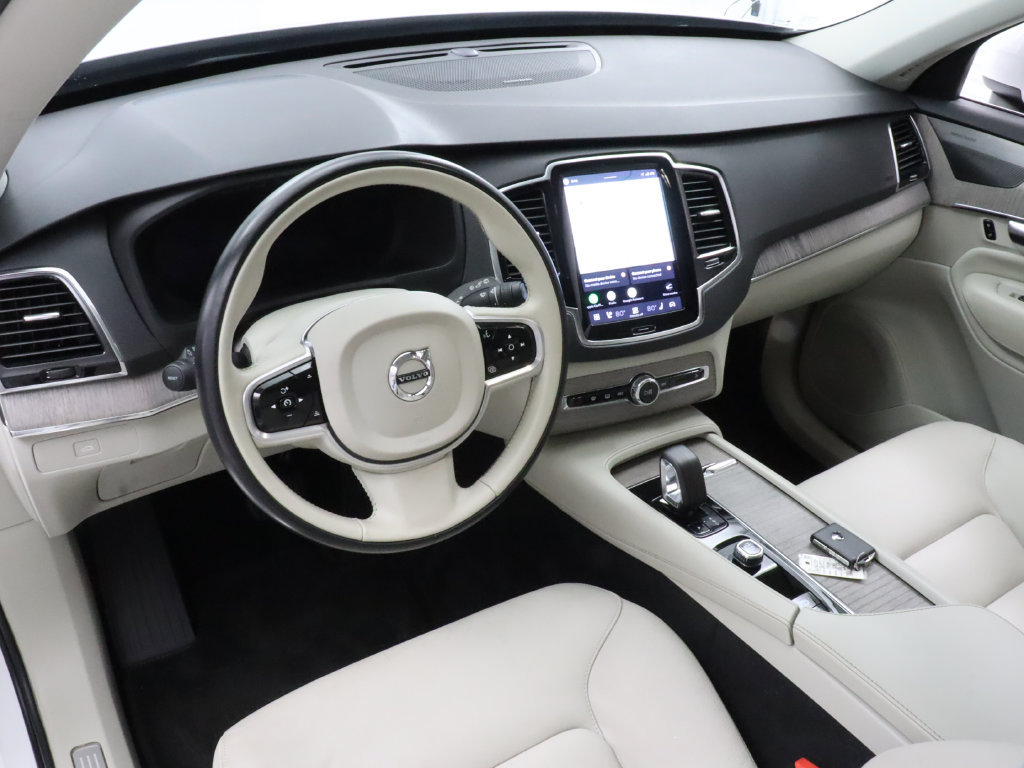 Used 2023 Volvo XC90 B6 Plus AWD/4WD image 12