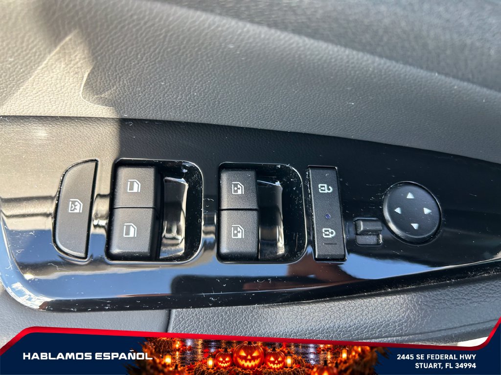 Used 2025 Kia Sportage SX FWD image 13