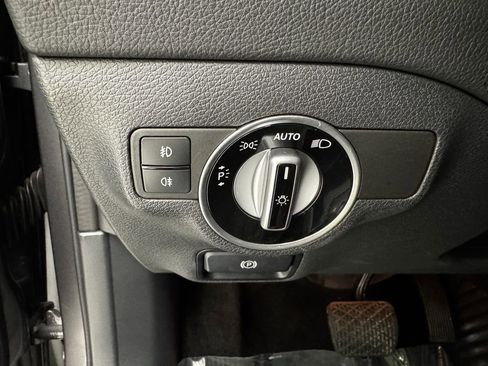 Used 2017 Mercedes-Benz GLA 250 4MATIC image 28