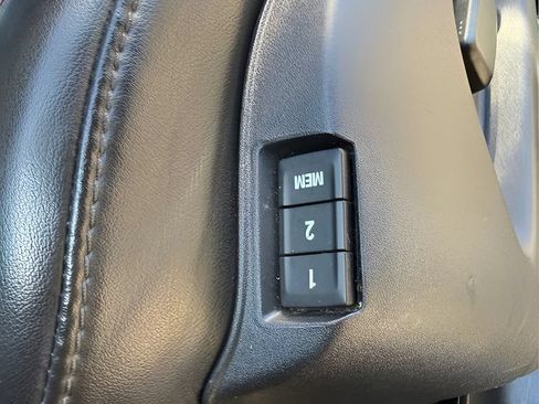Used 2016 Chevrolet Equinox LTZ w/ Enhanced Convenience Package AWD/4WD image 33