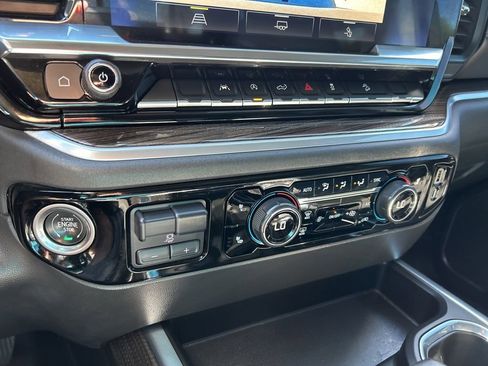 Used 2022 Chevrolet Silverado 1500 LT Trail Boss w/ Convenience Package II image 36