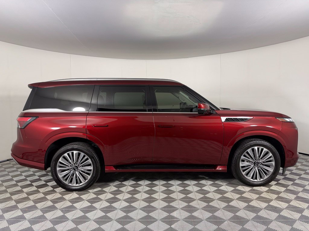 Used 2025 INFINITI QX80 Luxe RWD image 10