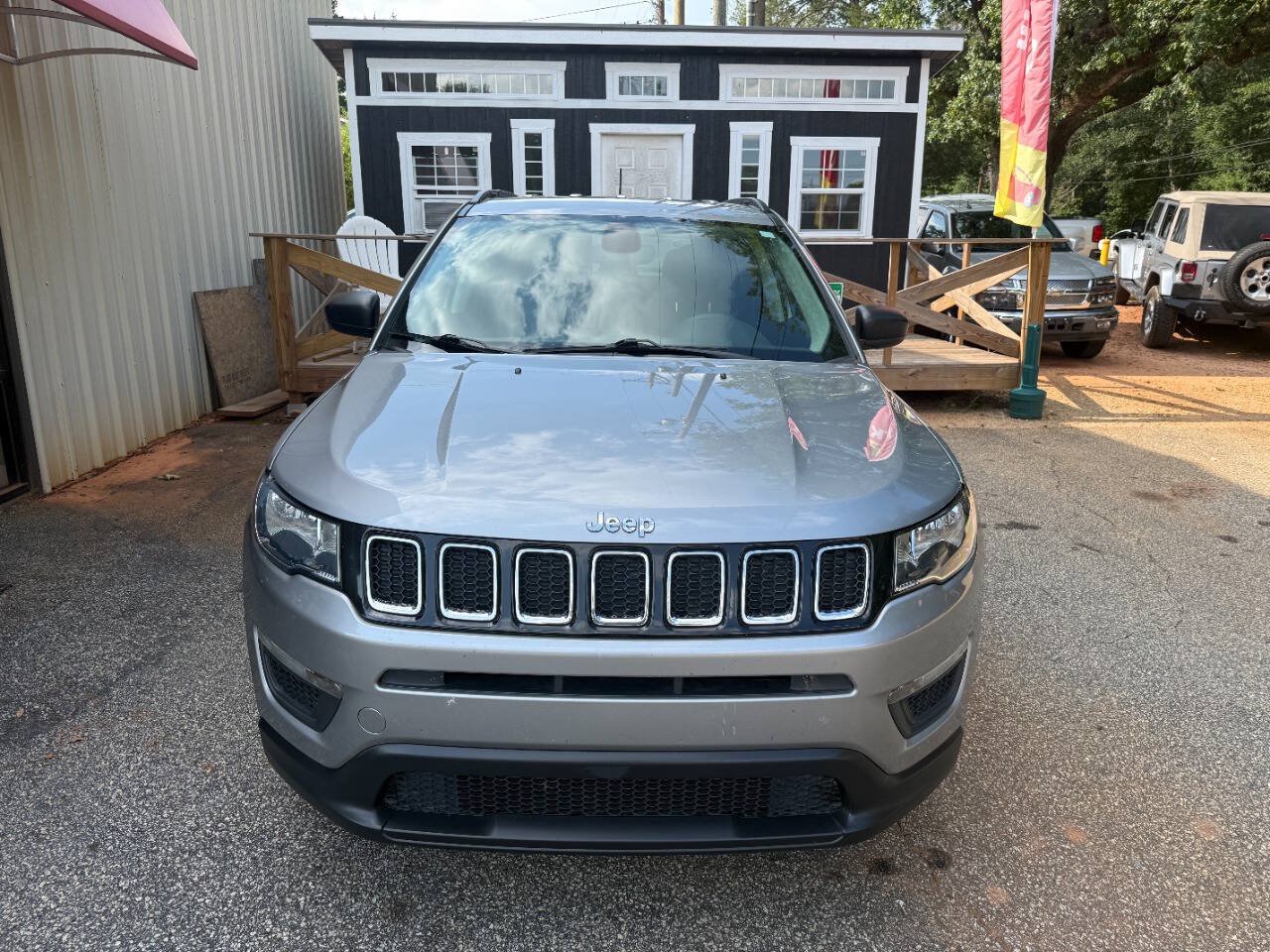 Used 2021 Jeep Compass Sport FWD image 2