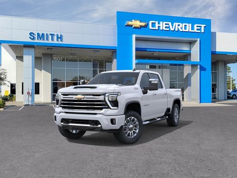 New 2026 Chevrolet Silverado 2500 LT w/ Z71 Chrome Sport Edition AWD/4WD image 8