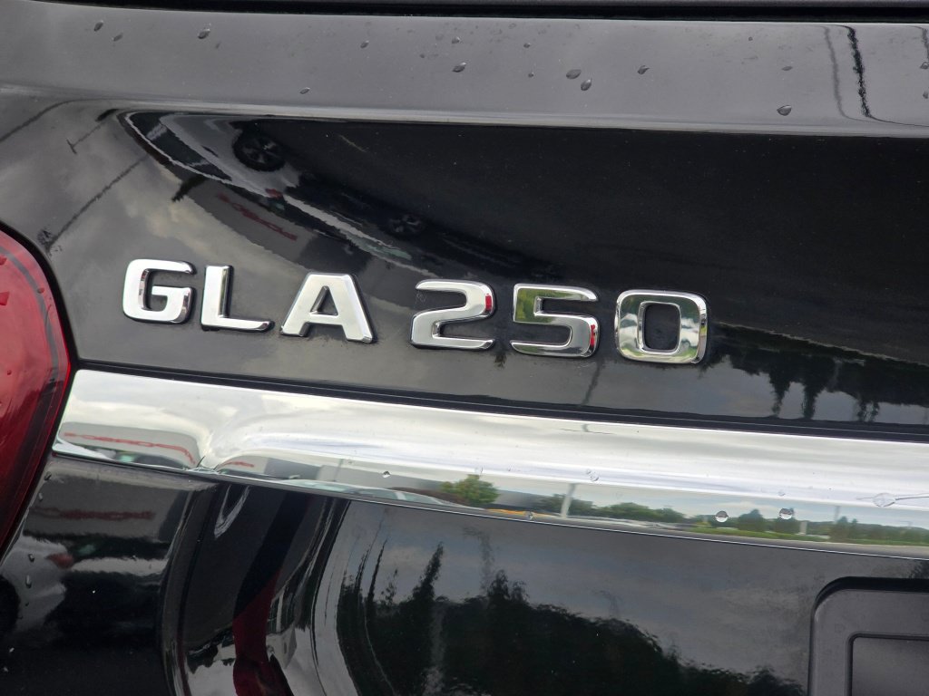 Used 2018 Mercedes-Benz GLA 250 4MATIC image 34