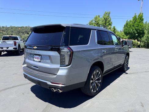 New 2026 Chevrolet Tahoe High Country AWD/4WD image 4