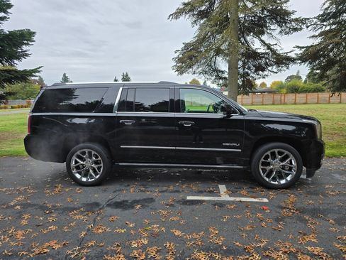 Used 2020 GMC Yukon XL Denali w/ Denali Ultimate Package image 8