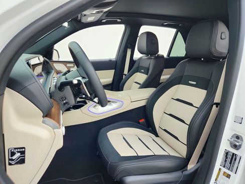 New 2026 Mercedes-Benz GLE 53 AMG 4MATIC image 17