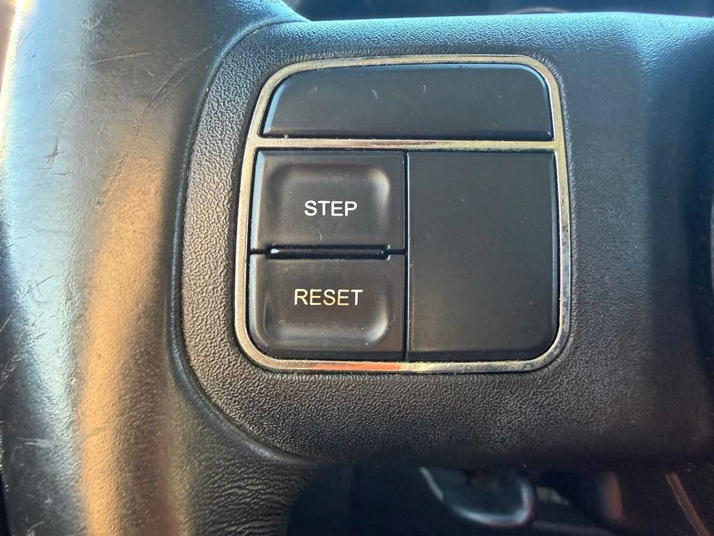 Used 2012 Jeep Wrangler Unlimited Sahara AWD/4WD image 16