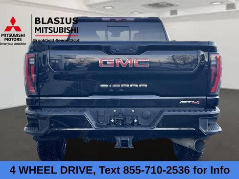 Used 2025 GMC Sierra 2500 AT4 w/ AT4 Premium Plus Package image 5
