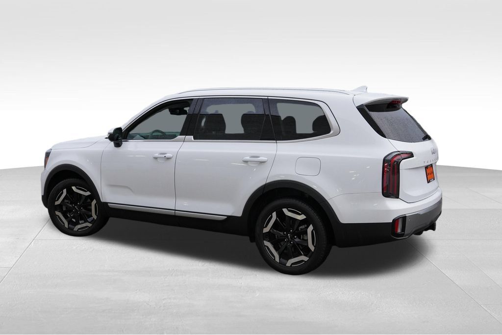 Certified 2025 Kia Telluride EX w/ EX Captain's Chair Package AWD/4WD image 8