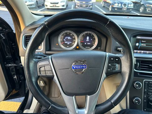 Used 2013 Volvo S60 T5 image 13