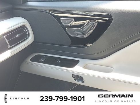 New 2026 Lincoln Aviator 2WD image 27