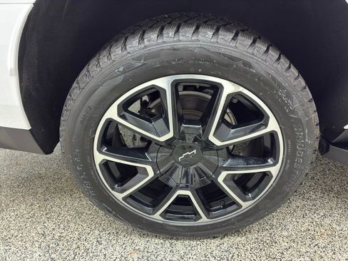 Used 2021 Chevrolet Tahoe RST w/ Luxury Package AWD/4WD image 13
