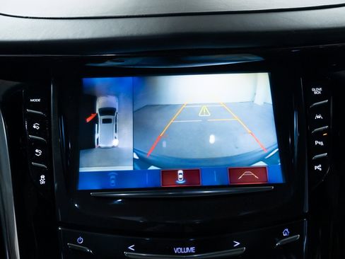 Used 2019 Cadillac Escalade ESV Platinum image 13