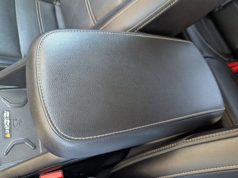 Used 2018 GMC Canyon Denali AWD/4WD image 37
