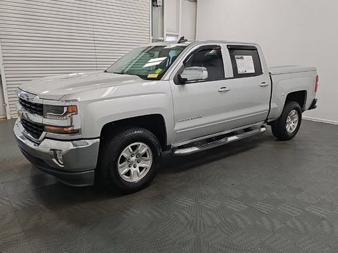 Used 2018 Chevrolet Silverado 1500 LT w/ All Star Edition RWD image 5