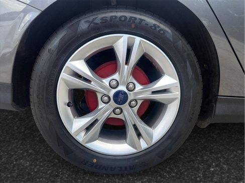 Used 2014 Ford Focus SE FWD image 13