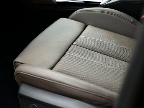 New 2025 Audi Q5 2.0T Premium Plus image 22