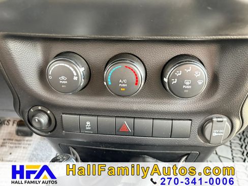 Used 2013 Jeep Wrangler Sport AWD/4WD image 15