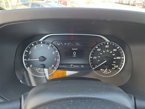 Used 2025 Nissan Frontier SV w/ SV Convenience Package image 12