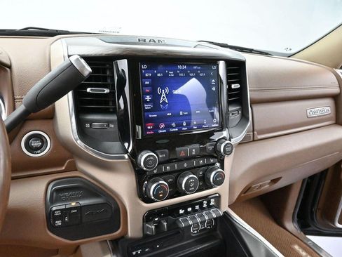 Used 2019 RAM 2500 Laramie AWD/4WD image 17