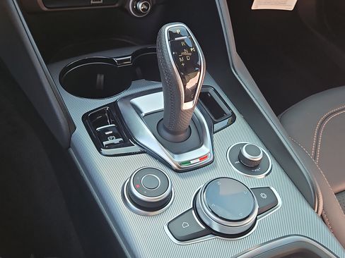 New 2025 Alfa Romeo Giulia w/ Driving Assist Package image 12