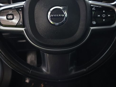 Used 2018 Volvo S90 T5 Momentum w/ Convenience Package image 18