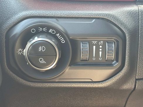 Used 2020 Jeep Gladiator Rubicon AWD/4WD image 26