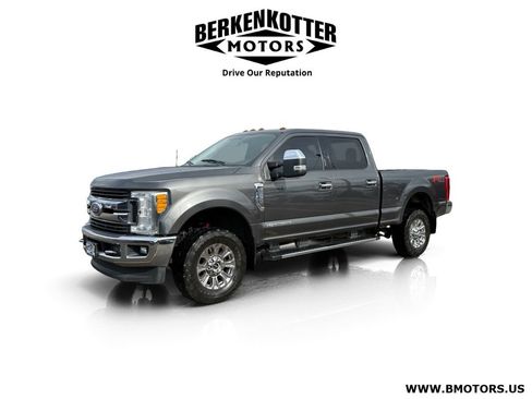 Used 2017 Ford F250 XLT w/ XLT Premium Package AWD/4WD image 6