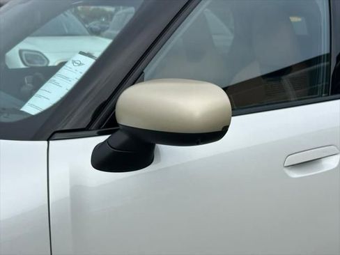 New 2025 MINI Cooper Countryman SE w/ Comfort Package Max image 10